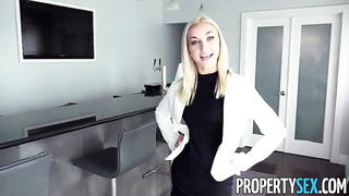 Stevie Shae realtor doggystyle naked girls scene in HD
