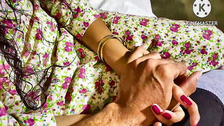Desifilmy45 slim Desi MILF naked girls scene in HD