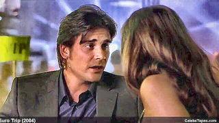 Jessica Boehrs Topless Kissing naked girls scene in HD