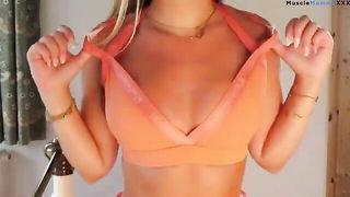 Blonde fitness babe yoga tease - nude porn video