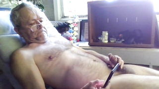 Midnightstroker46 oiled hairy daddy - nude porn video