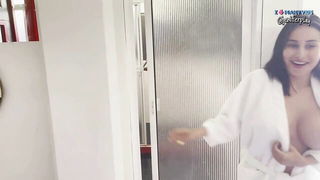 Jenifer Play hotel bathroom nude - nude porn video